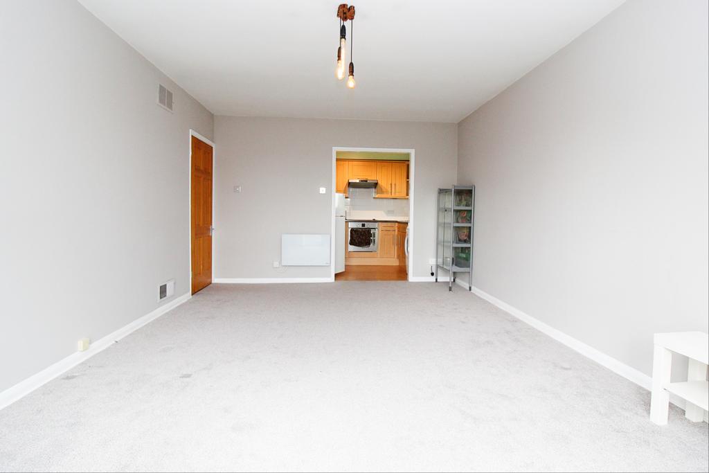 1 Bedroom Flat in Wallington