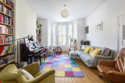 3 bedroom apartment to rent, Sandringham Road, Hackney, London, E8