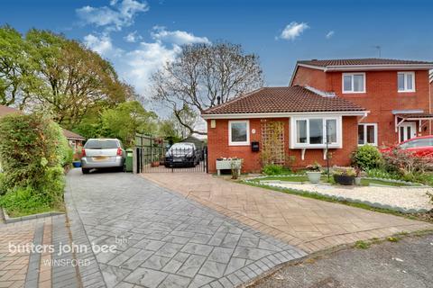 2 bedroom semi-detached bungalow for sale - Rydal Close, Winsford
