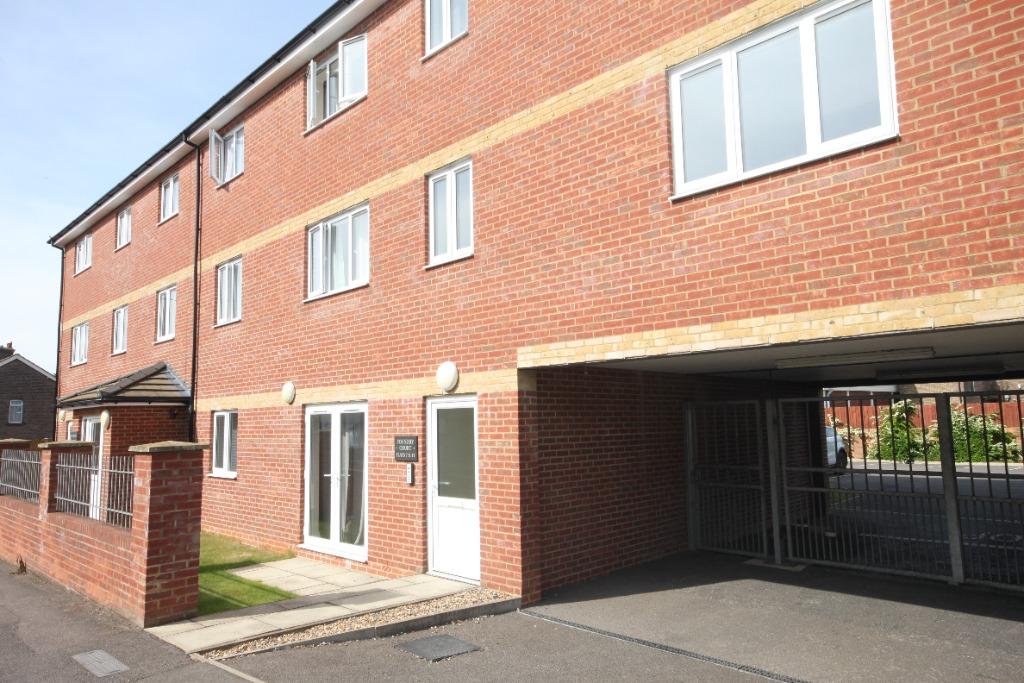 Foundry Court, Empress road, Luton, LU3 1 bed flat £750 pcm (£173 pw)
