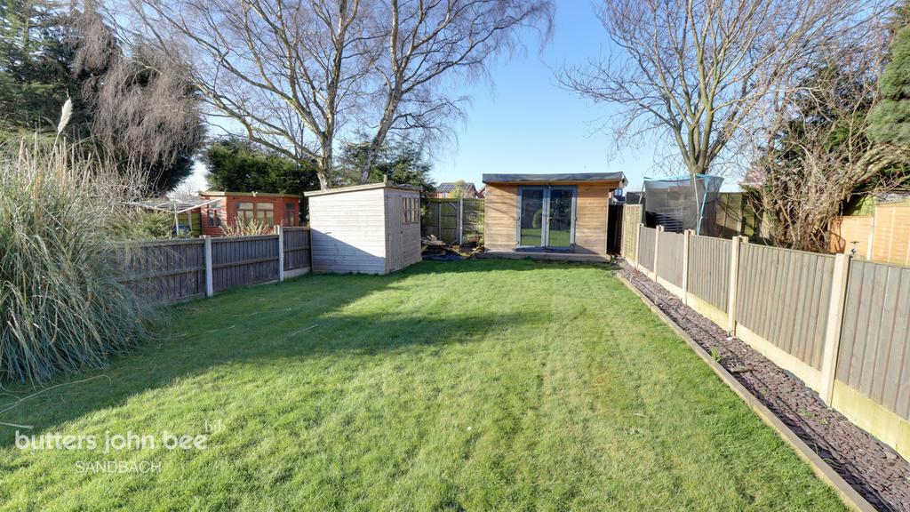 Elton Road, Sandbach 3 bed semidetached house £260,000