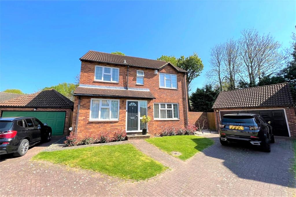 Claydon Drive, Beddington, CR0 4 bed detached house for sale £800,000