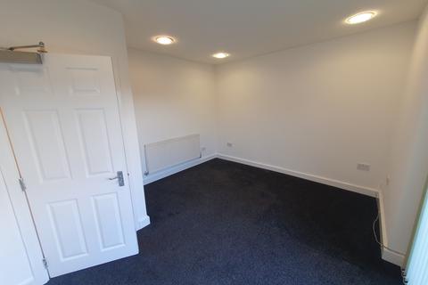 1 bedroom flat to rent - Rood End Road, Oldbury B68