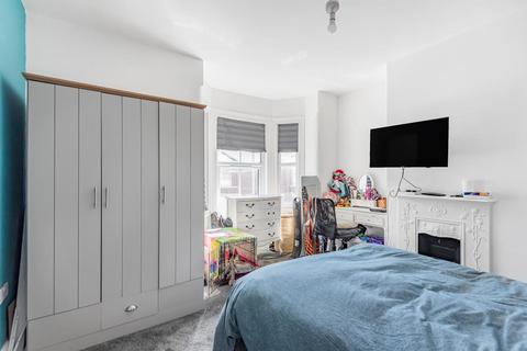 51 Swainstone Road, Reading, RG2 0DX