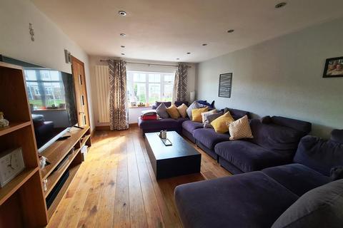 64 Eleanor Close, Pencoed, Bridgend, CF35 6RD