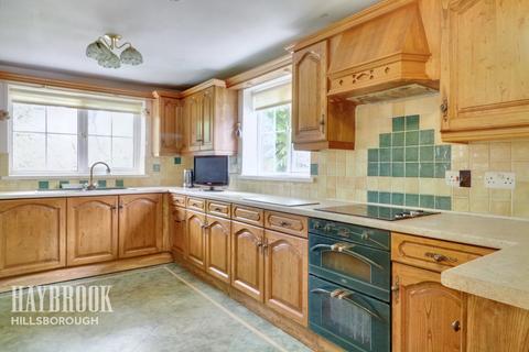2 Edge Close, Sheffield, S6 1ER