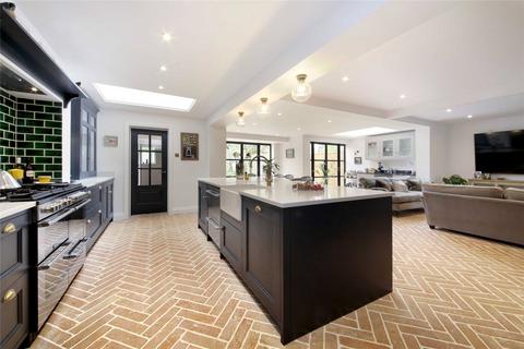 4 bedroom semi-detached house for sale, Chalfont Road, Seer Green, Beaconsfield, HP9