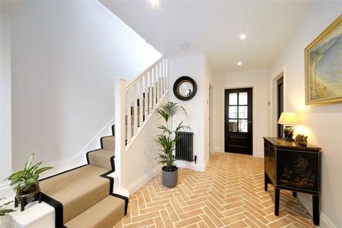 14 Chalfont Road, Seer Green, Beaconsfield, HP9 2YG