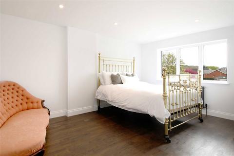14 Chalfont Road, Seer Green, Beaconsfield, HP9 2YG