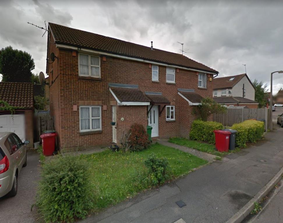 Slough, Berkshire, SL1 3 bed semidetached house for sale £360,000