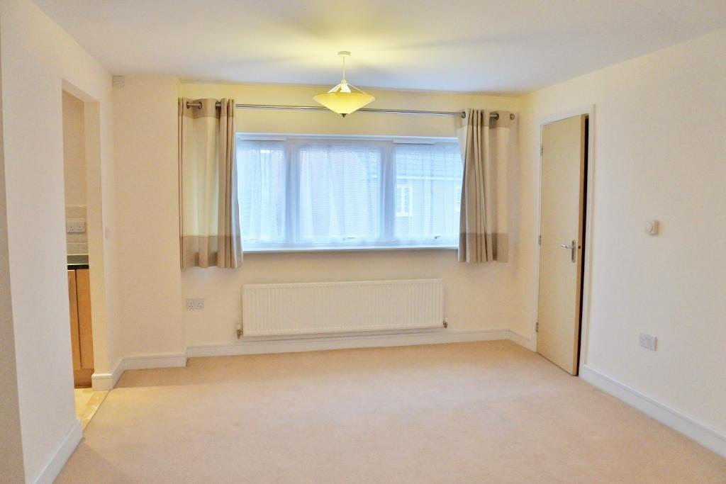 Barrington Drive, Marnel Park, Basingstoke, RG24 2 bed coach house £