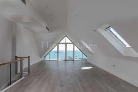 2 bedroom flat to rent, La Grande Route De La Cote, St. Clement, Jersey. JE2 6SD