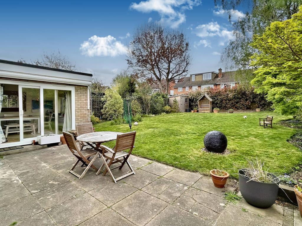 Bridgetown Road, StratforduponAvon CV37 4 bed detached house for sale £695,000
