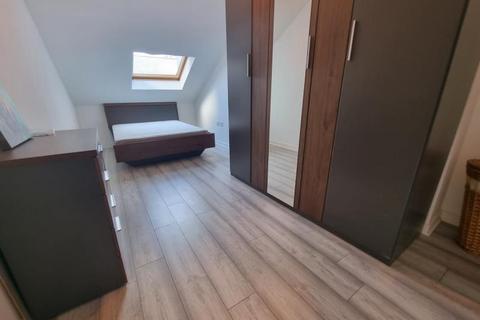 2 bedroom flat to rent, Butcher Street, City Centre, Leeds, LS11 5WF