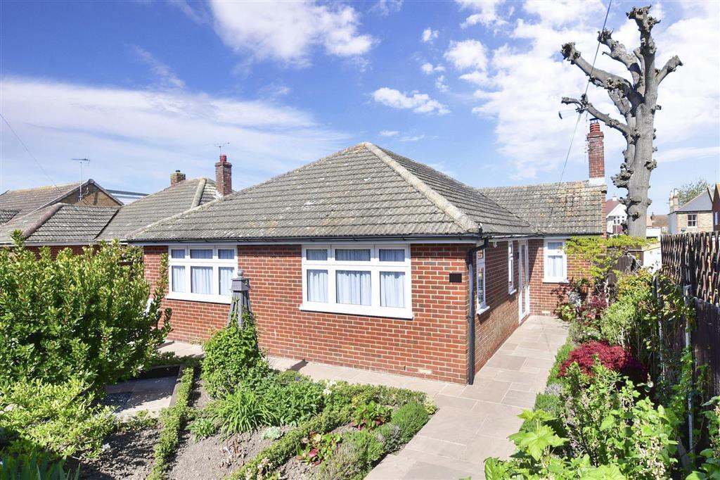 Church Path, Deal, Kent 2 bed detached bungalow £400,000