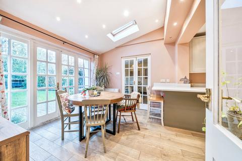 5 bedroom detached house for sale, Lower Green Road, Esher, KT10