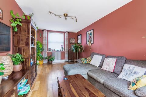 11 Woodcroft Mews, London, SE8 5DH