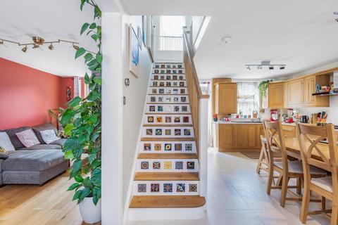 11 Woodcroft Mews, London, SE8 5DH