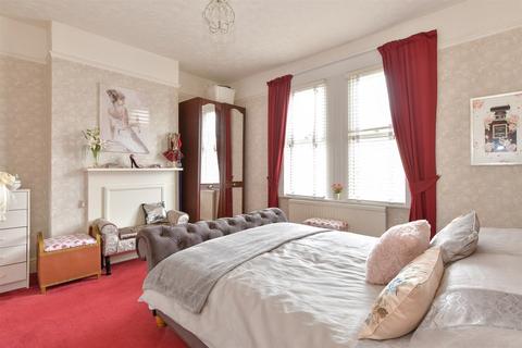 3 bedroom semi-detached house for sale, Springhead Road, Northfleet, Gravesend, Kent