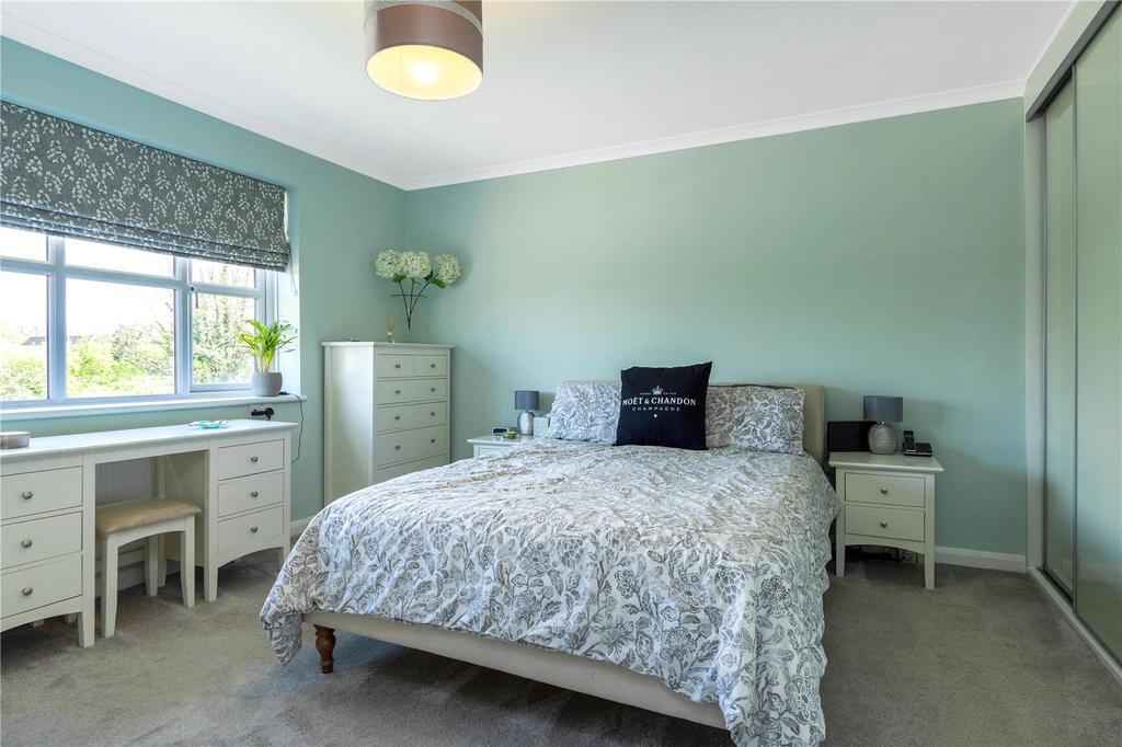 the-drift-bromley-br2-3-bed-detached-house-for-sale-800-000