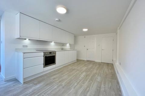 House to rent, Finchley Road, Finchley