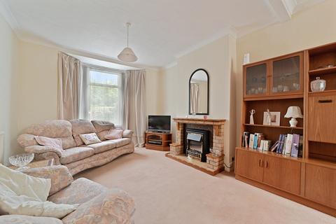 137 Capel Road, London, E7 0JT