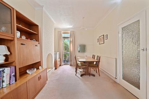 137 Capel Road, London, E7 0JT