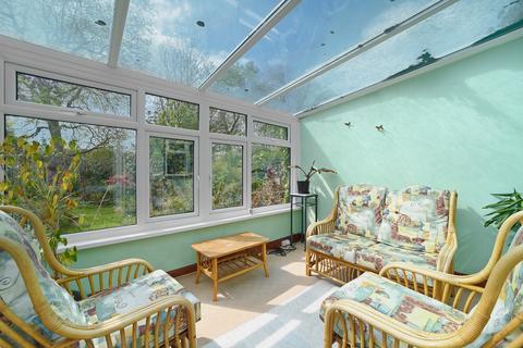 137 Capel Road, London, E7 0JT
