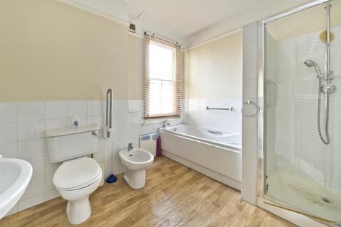 4 bedroom semi-detached house for sale - Kingsbridge Road, London, W10