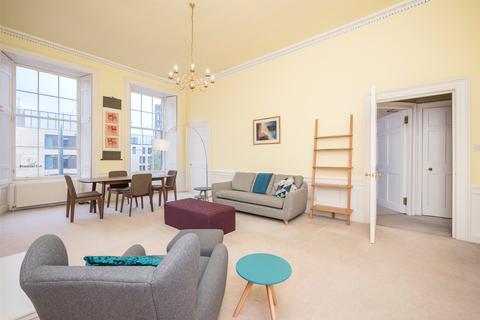 3 bedroom flat to rent, York Place, Edinburgh, EH1