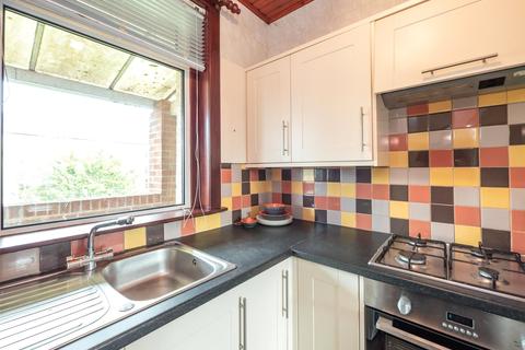 24/4 Redbraes Place, Edinburgh, EH7 4LL