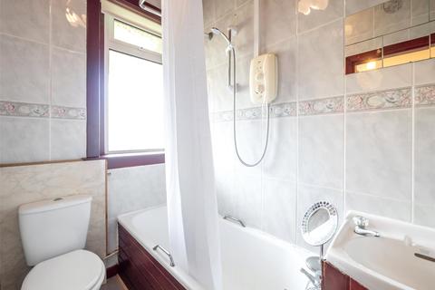 24/4 Redbraes Place, Edinburgh, EH7 4LL