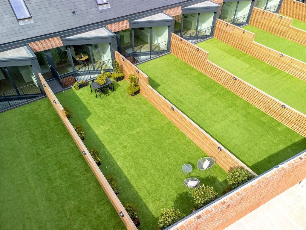 Brown Street, Hale, Cheshire, WA14 3 bed house for sale £688,950