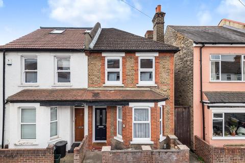 3 bedroom semi-detached house for sale - Canon Road, Bromley
