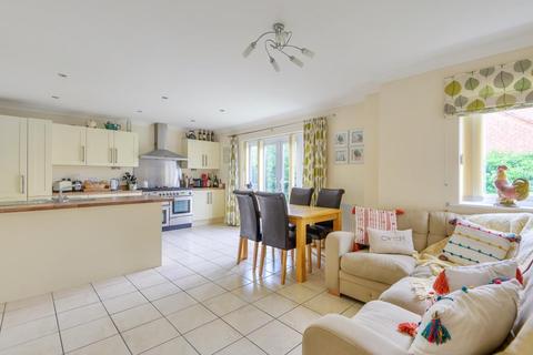 22 Bateman Close, Shobdon, Leominster, HR6 9NW
