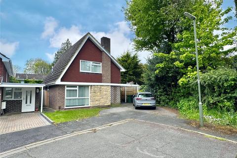 2 bedroom detached house to rent, Ravenstone Road, Camberley, Surrey, GU15