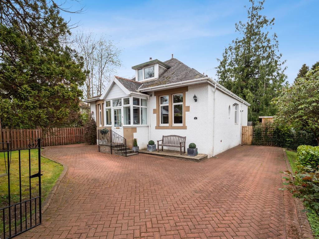Greenhill Avenue, Giffnock, Glasgow... 7 bed detached bungalow £565,000