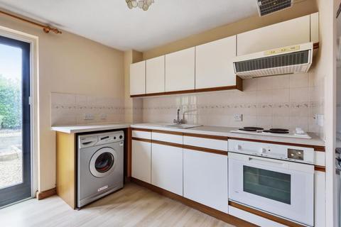14a Beechgate, Witney, OX28 4JL