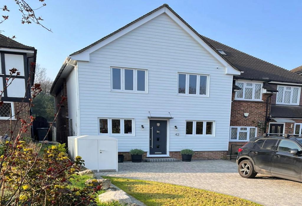 Whitehall Lane, Buckhurst Hill, Essex 4 bed semidetached house £