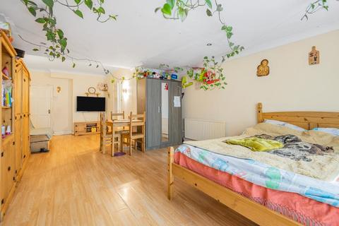 29 Albert Road, Hounslow, TW3 3RW