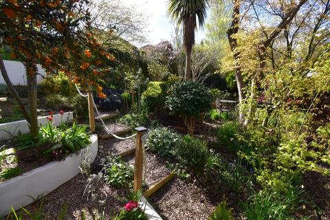 15 Greenway, Burton-on-trent, DE15 0AR