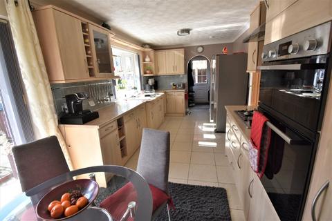 15 Greenway, Burton-on-trent, DE15 0AR