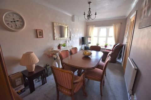 15 Greenway, Burton-on-trent, DE15 0AR
