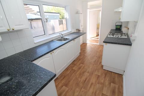 2 bedroom terraced house to rent, Napier Road, Southsea