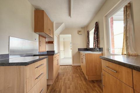 10 Bowden Road, Templecombe, BA8 0LB