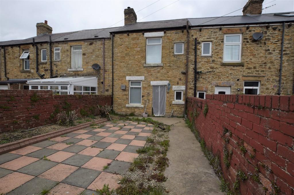 St. Johns Terrace, Dipton, Stanley 2 bed terraced house £60,000