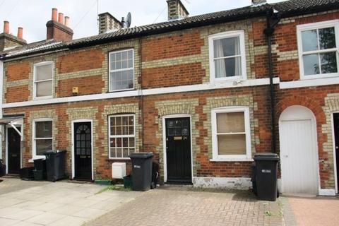 2 bedroom cottage to rent, Lattimore Rd in Central St Albans