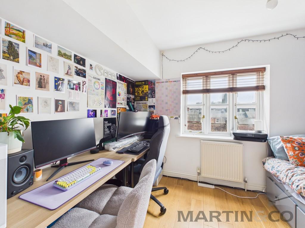 2nd Bedroom