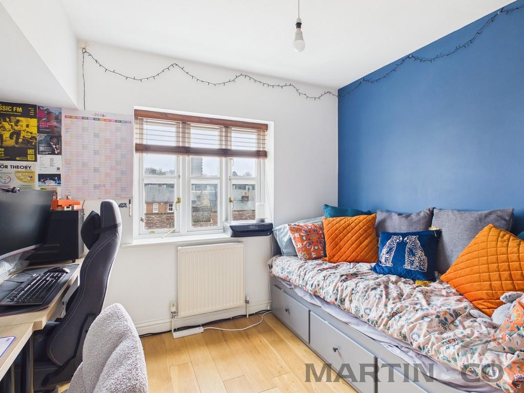 2nd Bedroom