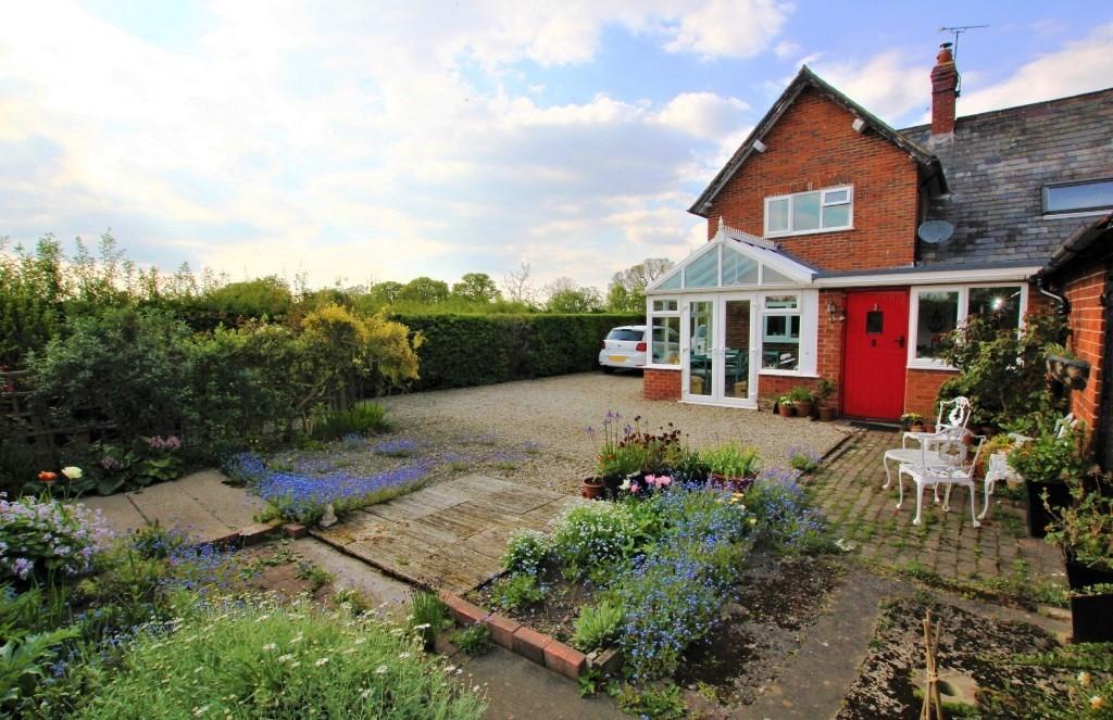 Gorstella, Dodleston, Chester, CH4 3 bed semi-detached house - £450,000